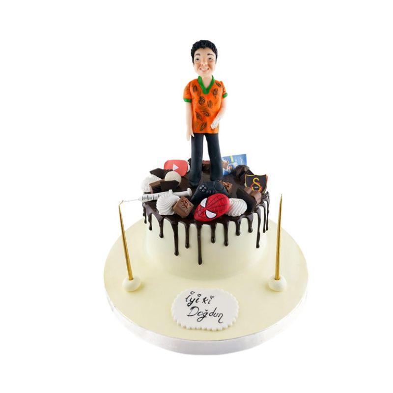 Gençlere Özel Doğum Günü Pastası