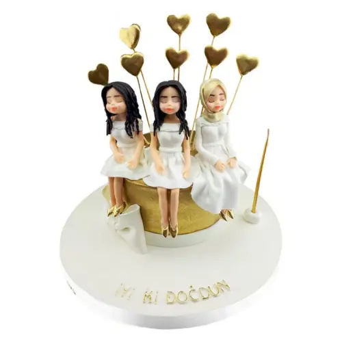 Figürlü Altın Kızlar Doğum Günü Pastası