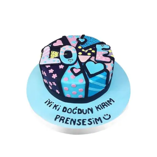 Love Doğum Günü Pastası