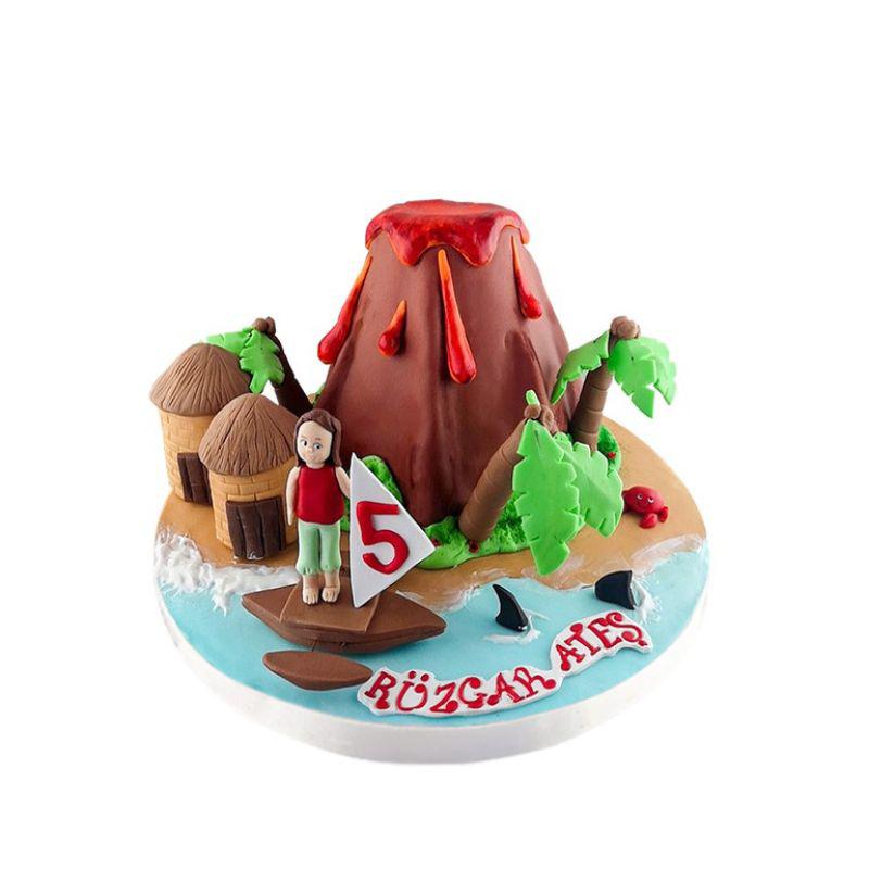 Figürlü Issız Ada Doğum Günü Pastası