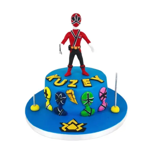 Güç Koruyucuları Konseptli Pasta