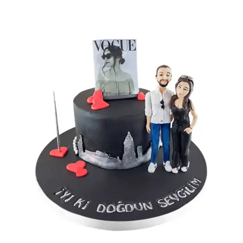 Figürlü Vogue Dergisi Butik Pasta