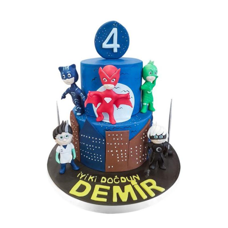 Maskeliler Doğum Günü Pastası