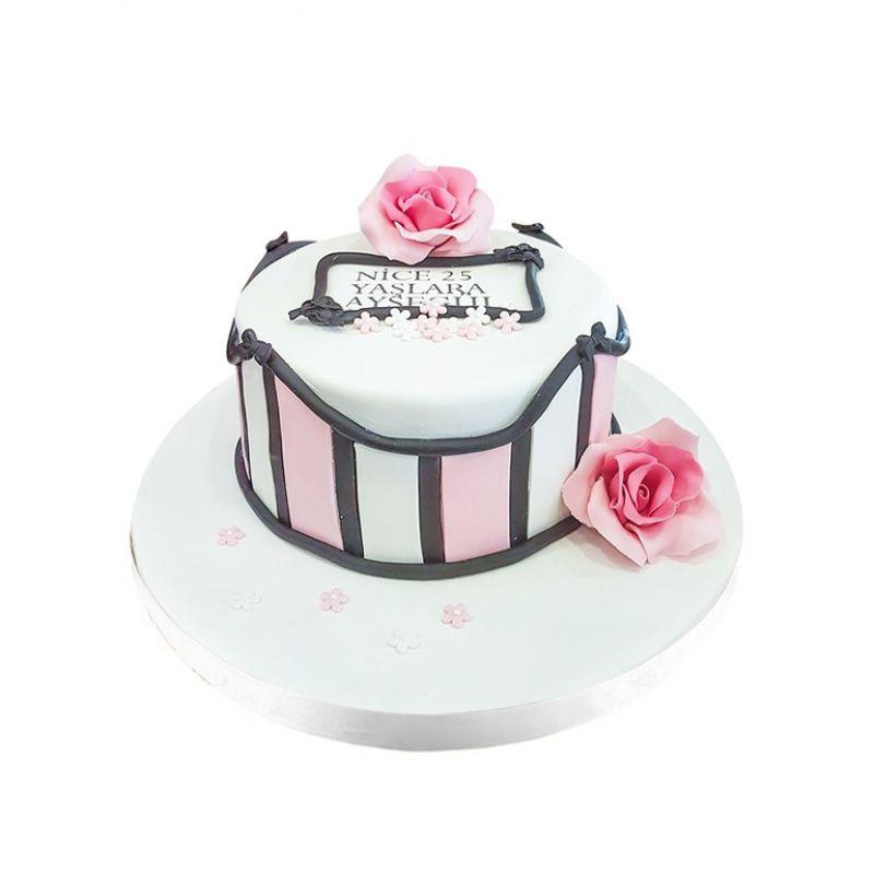 Güllü Doğum Günü Pastası
