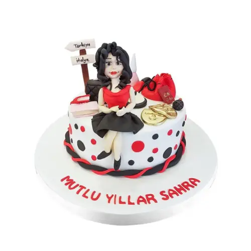 Genç Kız Figürlü Pasta