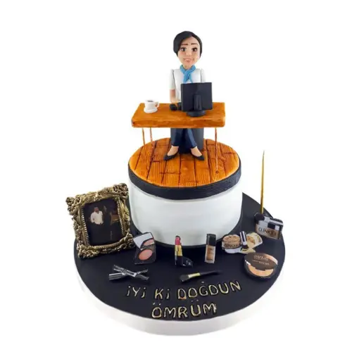 Figürlü Sevgili Doğum Günü Pastası
