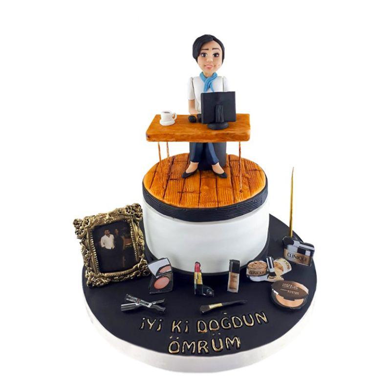 Figürlü Sevgili Doğum Günü Pastası