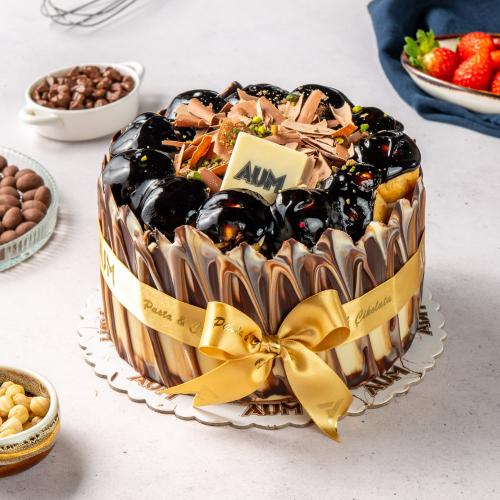 Profiterollü Fıstıklı Pasta