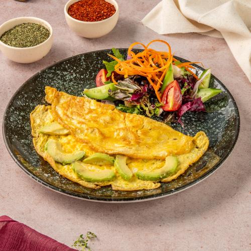 Avokadolu Omlet