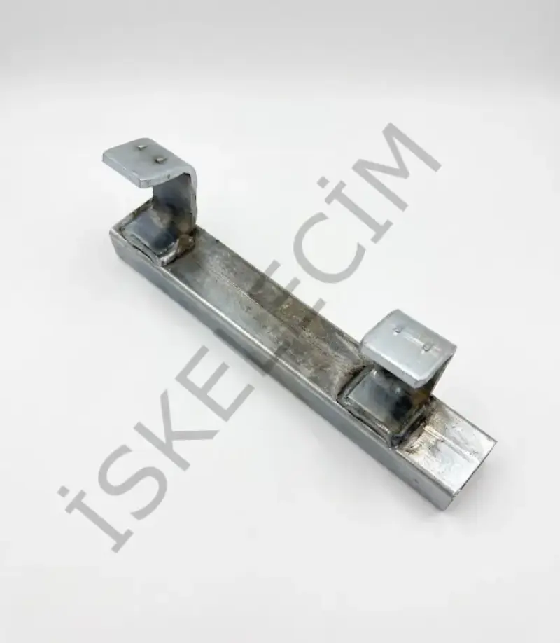 320mmx 30x50x2mm profilli kancalı sac kalas kafası